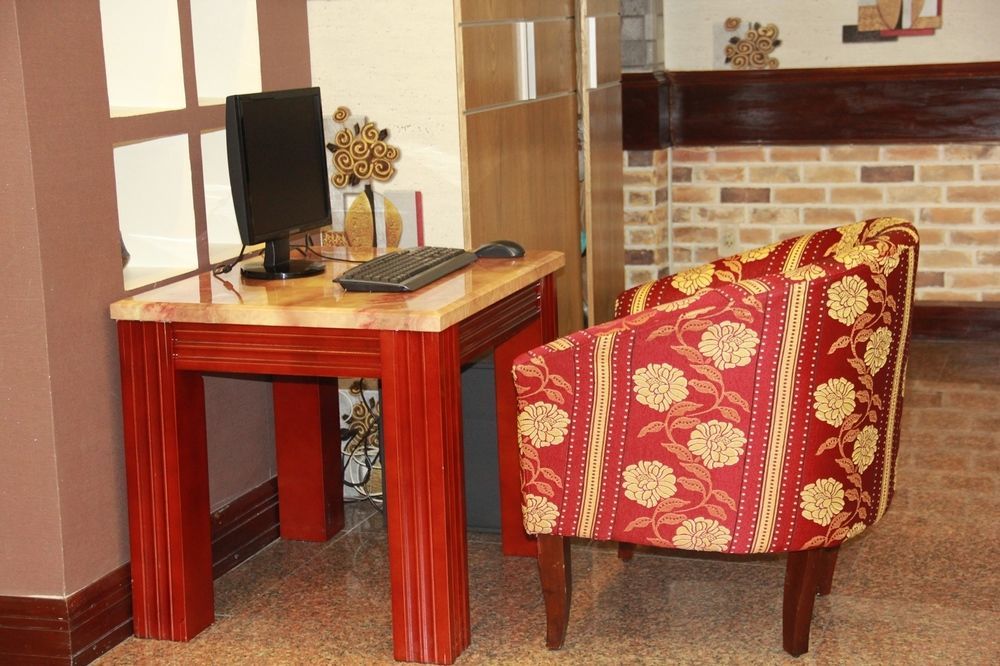 Hotel Trieu *