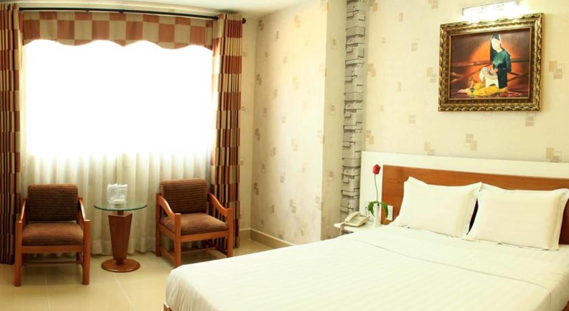 Trieu Hotel *